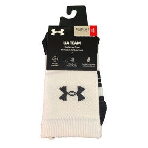UNDER ARMOUR kids cushioned crew socks 13.5 K- 4.5 youth, white socks , New